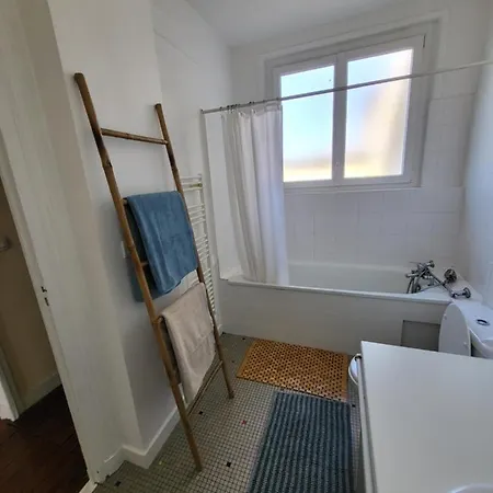 Lumineux Art-deco Centre-ville Parking *